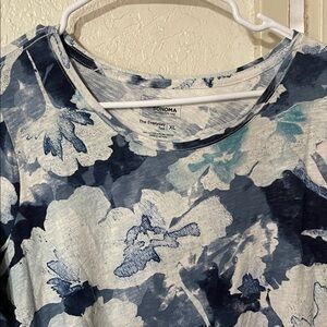Sonoma Women's Navy and White Floral short Sleeve Top